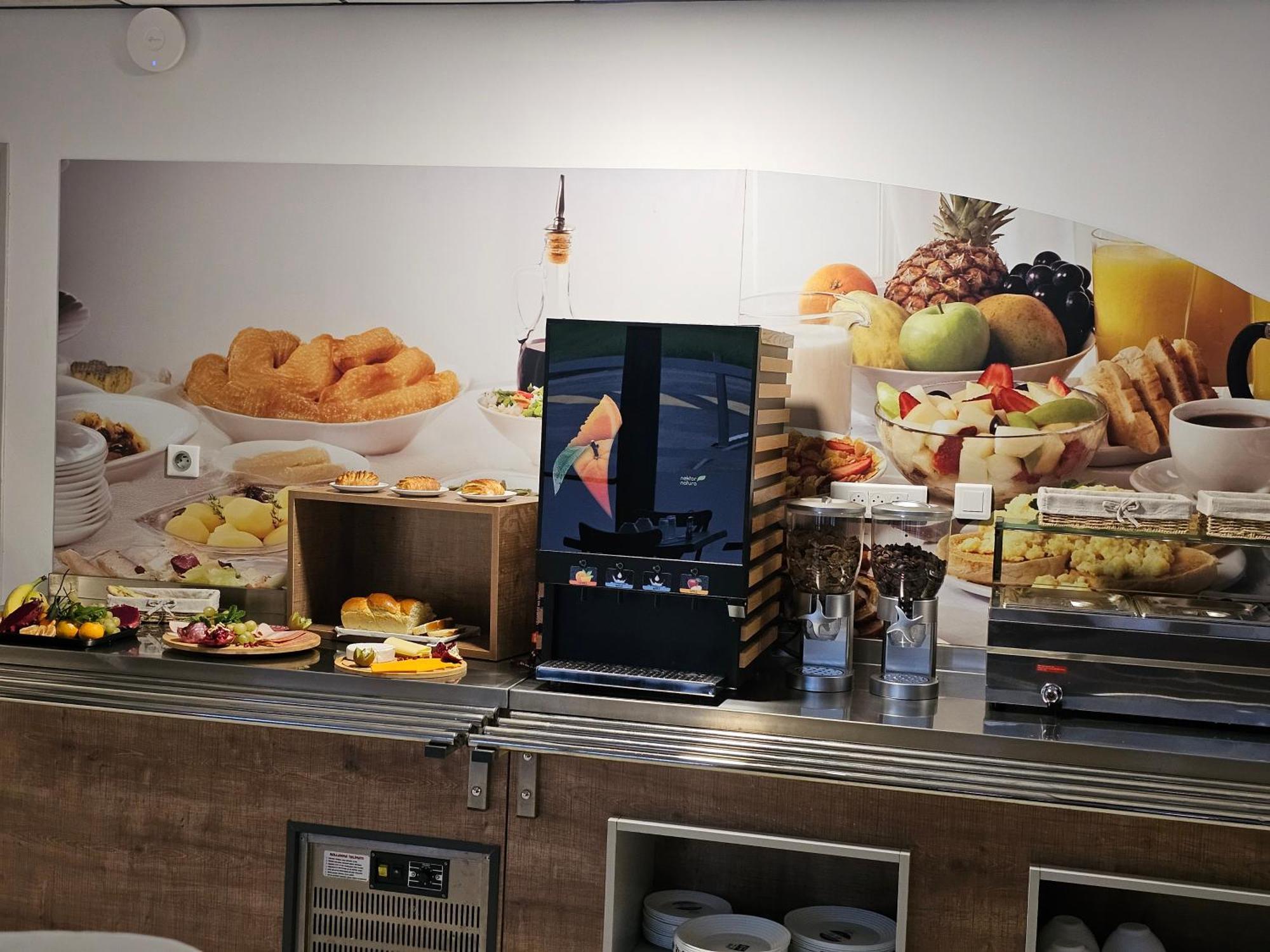 Val Hotel Montbeliard Sud Valentigney Zewnętrze zdjęcie